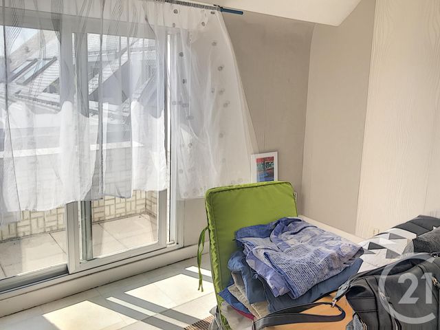 Afficher la photo en grand Appartement F3 à vendre - 3 pièces - 44.0 m2 - ST NAZAIRE - 44 - PAYS-DE-LOIRE - Century 21 By Ouest