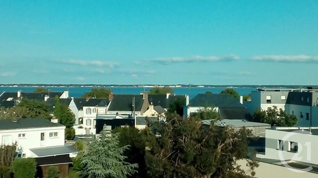 Appartement F3 à vendre - 3 pièces - 60.79 m2 - ST NAZAIRE - 44 - PAYS-DE-LOIRE - Century 21 By Ouest Appartement F3 à vendre - 3 pièces - 60.79 m2 - ST NAZAIRE - 44 - PAYS-DE-LOIRE - Century 21 By Ouest