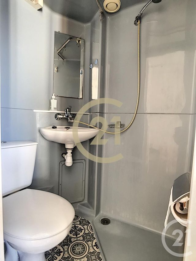 Appartement F1 à louer - 1 pièce - 13.66 m2 - ST NAZAIRE - 44 - PAYS-DE-LOIRE - Century 21 By Ouest Appartement F1 à louer - 1 pièce - 13.66 m2 - ST NAZAIRE - 44 - PAYS-DE-LOIRE - Century 21 By Ouest