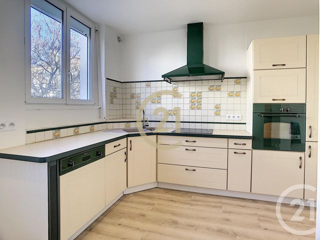 Appartement F3 à louer - 3 pièces - 81.65 m2 - ST NAZAIRE - 44 - PAYS-DE-LOIRE - Century 21 By Ouest Appartement F3 à louer - 3 pièces - 81.65 m2 - ST NAZAIRE - 44 - PAYS-DE-LOIRE - Century 21 By Ouest