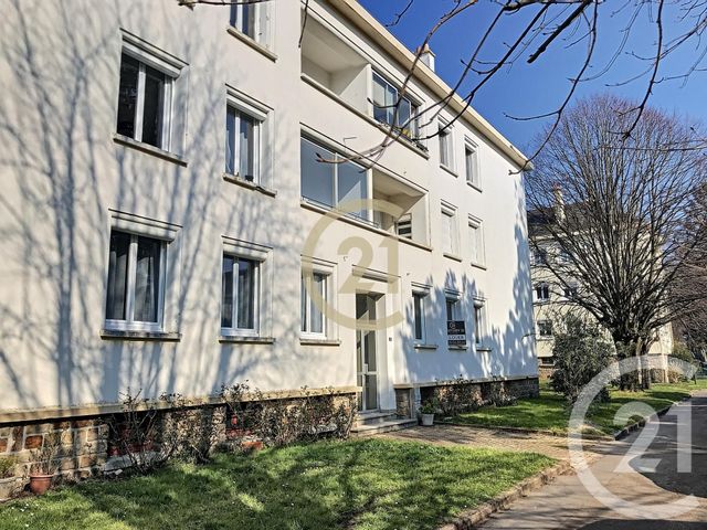 Appartement F3 à louer - 3 pièces - 81.65 m2 - ST NAZAIRE - 44 - PAYS-DE-LOIRE - Century 21 By Ouest Appartement F3 à louer - 3 pièces - 81.65 m2 - ST NAZAIRE - 44 - PAYS-DE-LOIRE - Century 21 By Ouest