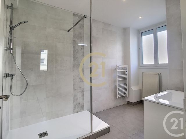 Appartement F3 à louer - 3 pièces - 81.65 m2 - ST NAZAIRE - 44 - PAYS-DE-LOIRE - Century 21 By Ouest Appartement F3 à louer - 3 pièces - 81.65 m2 - ST NAZAIRE - 44 - PAYS-DE-LOIRE - Century 21 By Ouest