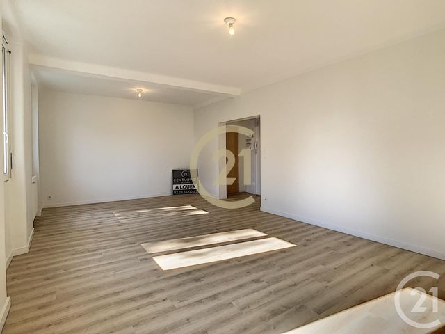 Appartement F3 à louer - 3 pièces - 81.65 m2 - ST NAZAIRE - 44 - PAYS-DE-LOIRE - Century 21 By Ouest Appartement F3 à louer - 3 pièces - 81.65 m2 - ST NAZAIRE - 44 - PAYS-DE-LOIRE - Century 21 By Ouest