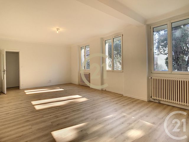 Appartement F3 à louer - 3 pièces - 81.65 m2 - ST NAZAIRE - 44 - PAYS-DE-LOIRE - Century 21 By Ouest Appartement F3 à louer - 3 pièces - 81.65 m2 - ST NAZAIRE - 44 - PAYS-DE-LOIRE - Century 21 By Ouest