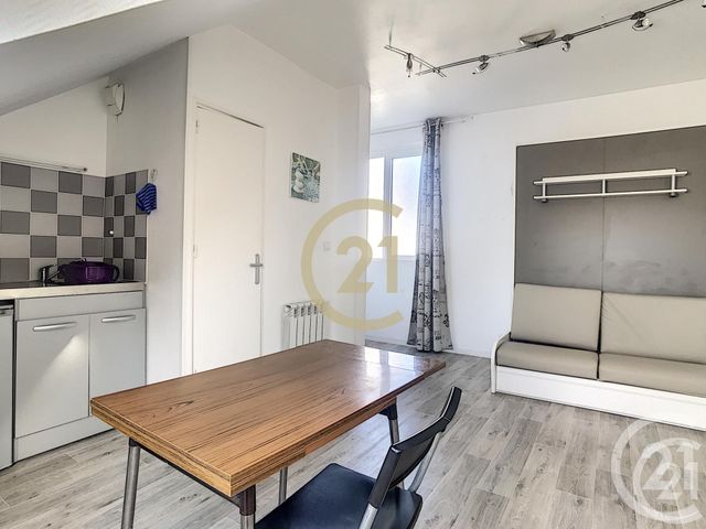 Appartement F1 à louer - 1 pièce - 14.94 m2 - ST NAZAIRE - 44 - PAYS-DE-LOIRE - Century 21 By Ouest Appartement F1 à louer - 1 pièce - 14.94 m2 - ST NAZAIRE - 44 - PAYS-DE-LOIRE - Century 21 By Ouest