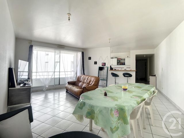 Appartement T3 à vendre - 3 pièces - 69.58 m2 - ST NAZAIRE - 44 - PAYS-DE-LOIRE - Century 21 By Ouest