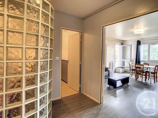 Appartement T3 à vendre - 4 pièces - 79.06 m2 - ST NAZAIRE - 44 - PAYS-DE-LOIRE - Century 21 By Ouest