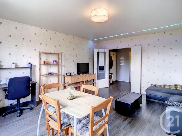 Appartement T3 à vendre - 4 pièces - 79.06 m2 - ST NAZAIRE - 44 - PAYS-DE-LOIRE - Century 21 By Ouest