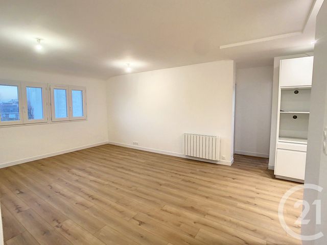Appartement T4 à louer - 4 pièces - 68.4 m2 - ST NAZAIRE - 44 - PAYS-DE-LOIRE - Century 21 By Ouest