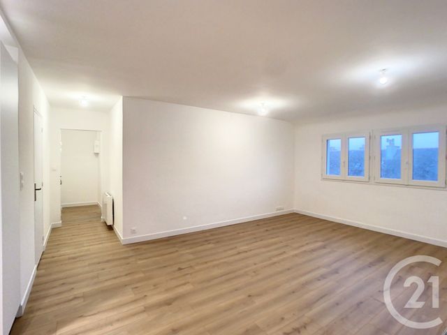 Appartement T4 à louer - 4 pièces - 68.4 m2 - ST NAZAIRE - 44 - PAYS-DE-LOIRE - Century 21 By Ouest