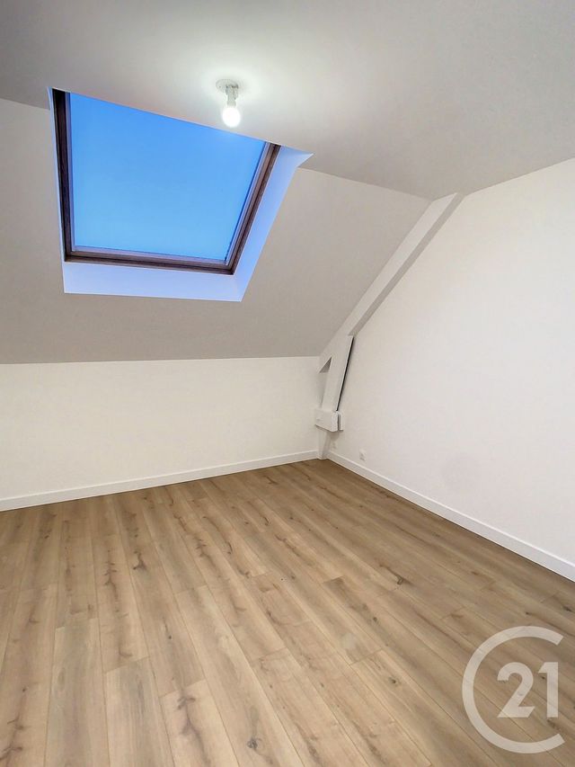 Appartement T4 à louer - 4 pièces - 68.4 m2 - ST NAZAIRE - 44 - PAYS-DE-LOIRE - Century 21 By Ouest