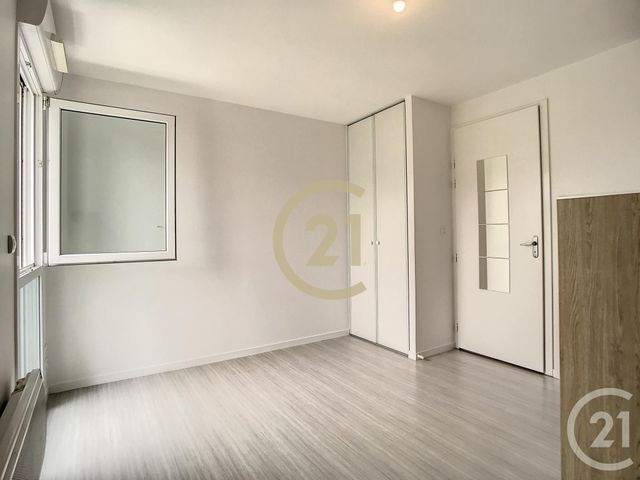 Studio à louer - 1 pièce - 21.08 m2 - ST NAZAIRE - 44 - PAYS-DE-LOIRE - Century 21 By Ouest