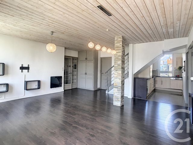 Appartement F5 à vendre - 6 pièces - 100.6 m2 - ST NAZAIRE - 44 - PAYS-DE-LOIRE - Century 21 By Ouest