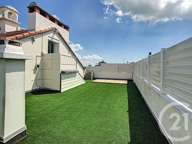 Appartement F5 à vendre - 6 pièces - 100.6 m2 - ST NAZAIRE - 44 - PAYS-DE-LOIRE - Century 21 By Ouest