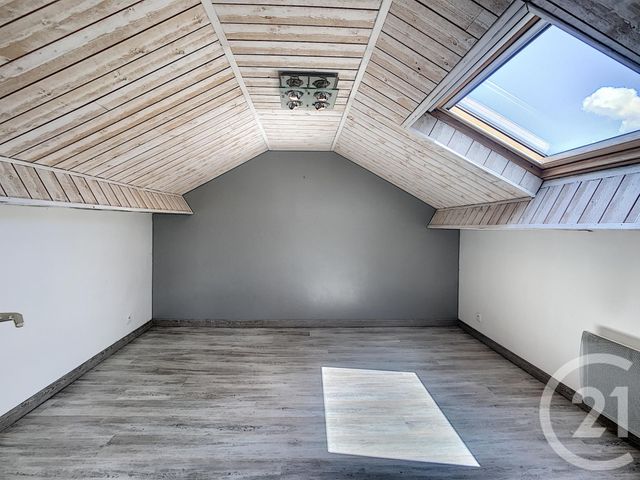 Appartement F5 à vendre - 6 pièces - 100.6 m2 - ST NAZAIRE - 44 - PAYS-DE-LOIRE - Century 21 By Ouest