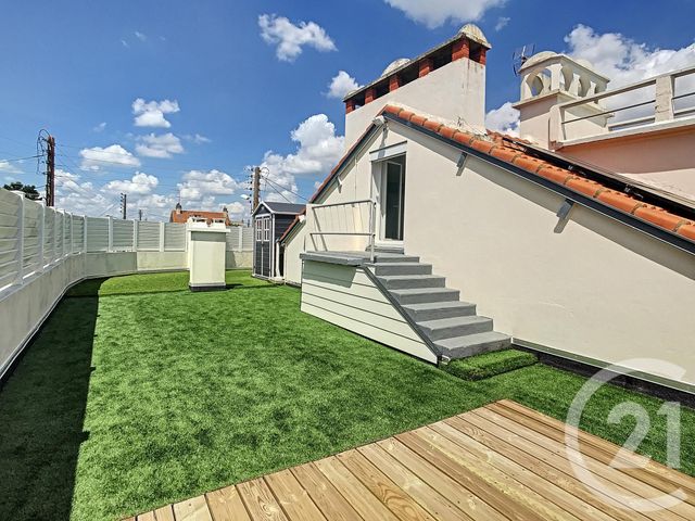 Appartement F5 à vendre - 6 pièces - 100.6 m2 - ST NAZAIRE - 44 - PAYS-DE-LOIRE - Century 21 By Ouest