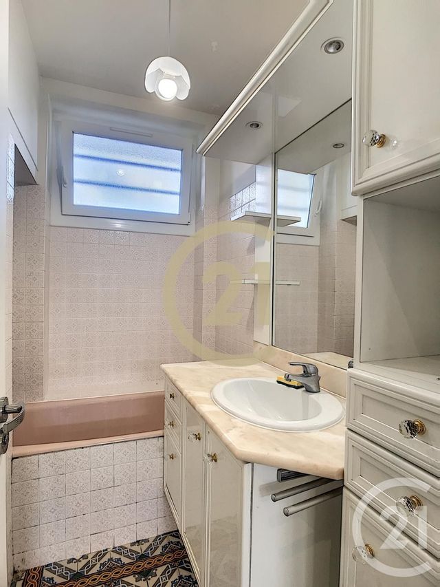 Appartement F3 à vendre - 3 pièces - 84.14 m2 - ST NAZAIRE - 44 - PAYS-DE-LOIRE - Century 21 By Ouest