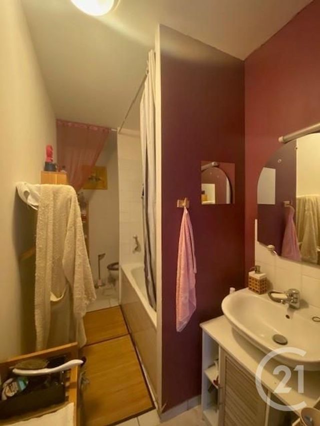 Afficher la photo en grand Appartement F2 à vendre - 2 pièces - 49.39 m2 - ST NAZAIRE - 44 - PAYS-DE-LOIRE - Century 21 By Ouest