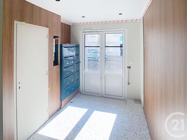 Appartement F1 à vendre - 1 pièce - 21.1 m2 - ST NAZAIRE - 44 - PAYS-DE-LOIRE - Century 21 By Ouest