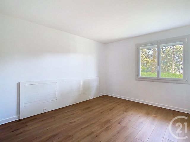 Afficher la photo en grand Appartement T3 à vendre - 3 pièces - 86.16 m2 - ST NAZAIRE - 44 - PAYS-DE-LOIRE - Century 21 By Ouest