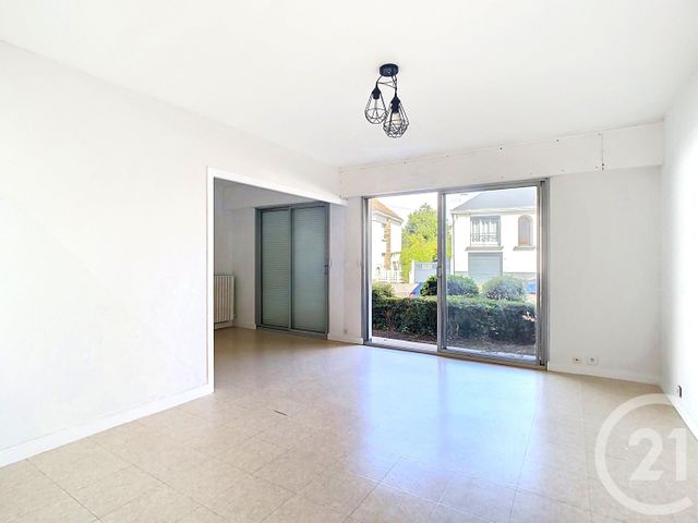 Appartement T3 à vendre - 3 pièces - 61.95 m2 - ST NAZAIRE - 44 - PAYS-DE-LOIRE - Century 21 By Ouest