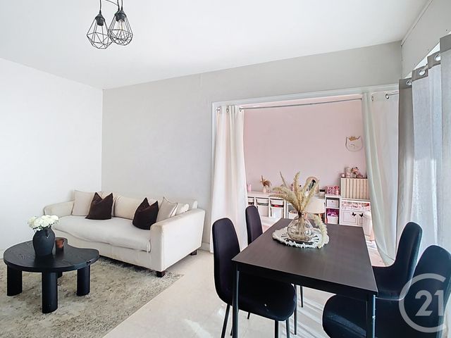 Appartement T3 à vendre - 3 pièces - 61.95 m2 - ST NAZAIRE - 44 - PAYS-DE-LOIRE - Century 21 By Ouest