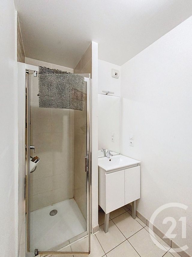 Appartement T2 à vendre - 2 pièces - 42.03 m2 - ST NAZAIRE - 44 - PAYS-DE-LOIRE - Century 21 By Ouest