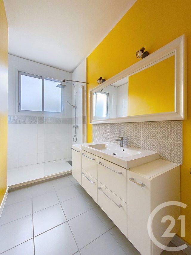 maison à vendre - 5 pièces - 120.0 m2 - ST NAZAIRE - 44 - PAYS-DE-LOIRE - Century 21 By Ouest