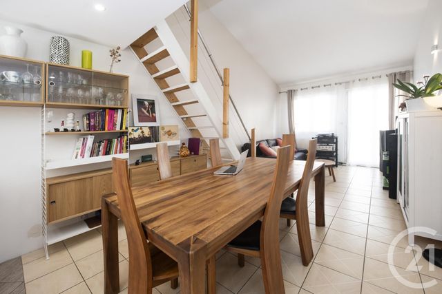 Afficher la photo en grand Appartement F3 à vendre - 3 pièces - 94.0 m2 - ST NAZAIRE - 44 - PAYS-DE-LOIRE - Century 21 By Ouest