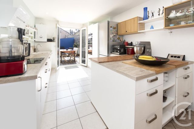 Afficher la photo en grand Appartement F3 à vendre - 3 pièces - 94.0 m2 - ST NAZAIRE - 44 - PAYS-DE-LOIRE - Century 21 By Ouest