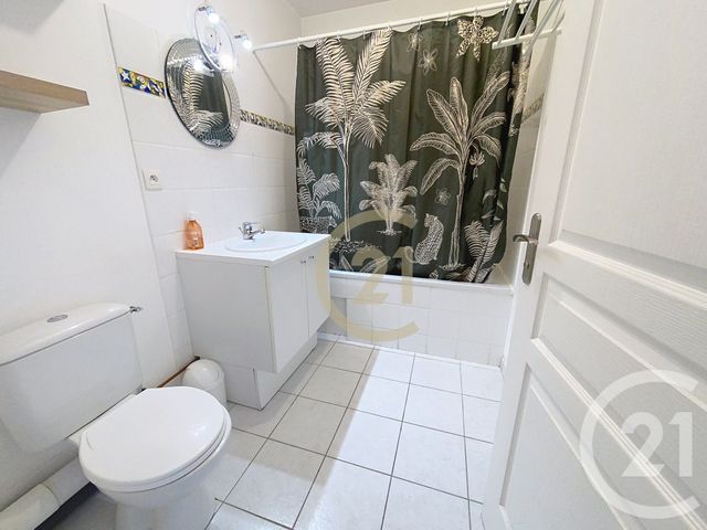 Appartement T1 à louer - 1 pièce - 23.64 m2 - ST NAZAIRE - 44 - PAYS-DE-LOIRE - Century 21 By Ouest