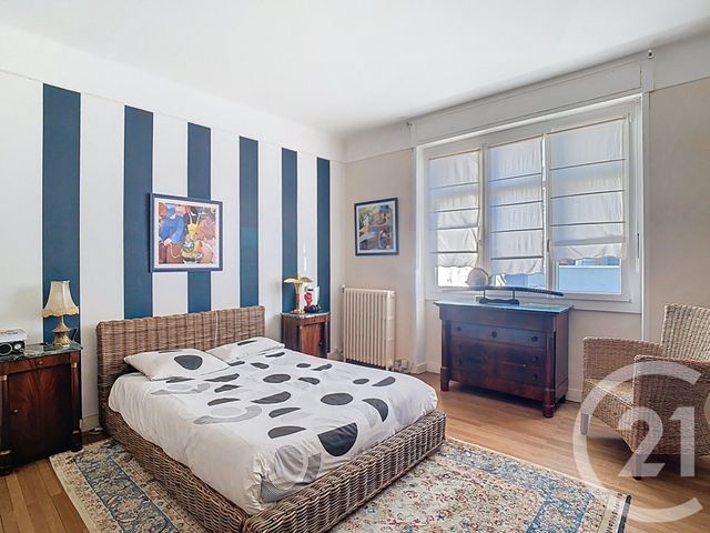 maison à vendre - 8 pièces - 247.16 m2 - ST NAZAIRE - 44 - PAYS-DE-LOIRE - Century 21 By Ouest