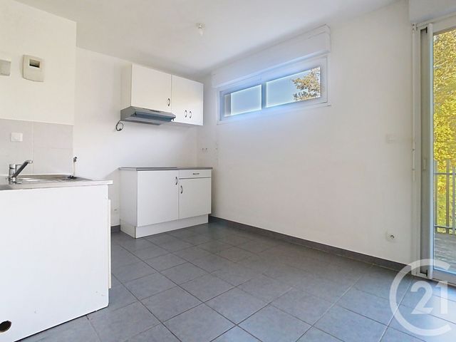 Afficher la photo en grand Appartement F2 à vendre - 2 pièces - 48.43 m2 - ST NAZAIRE - 44 - PAYS-DE-LOIRE - Century 21 By Ouest