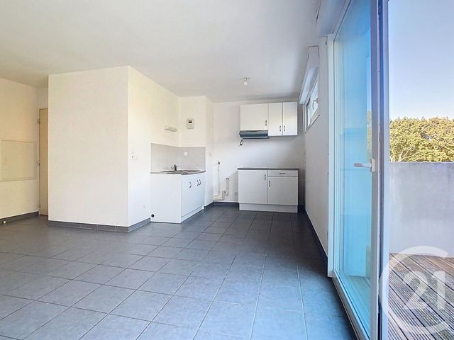 Afficher la photo en grand Appartement F2 à vendre - 2 pièces - 48.43 m2 - ST NAZAIRE - 44 - PAYS-DE-LOIRE - Century 21 By Ouest