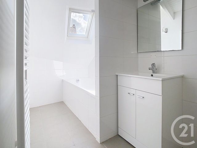 Appartement Studio à vendre - 1 pièce - 24.0 m2 - ST NAZAIRE - 44 - PAYS-DE-LOIRE - Century 21 By Ouest