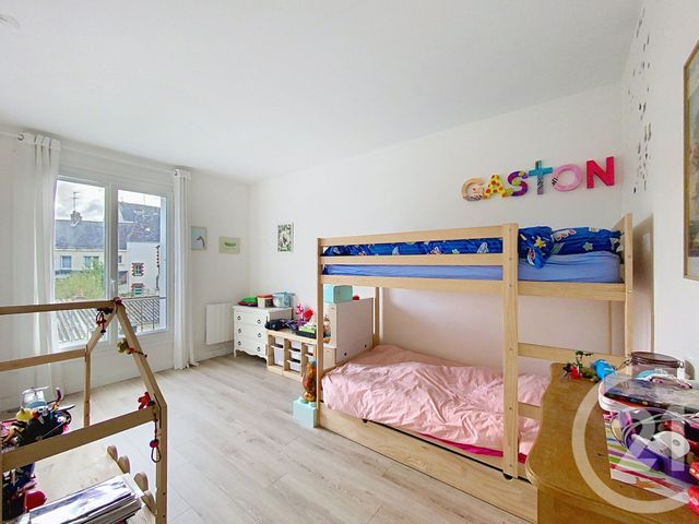 Afficher la photo en grand Appartement T3 à vendre - 3 pièces - 69.0 m2 - ST NAZAIRE - 44 - PAYS-DE-LOIRE - Century 21 By Ouest
