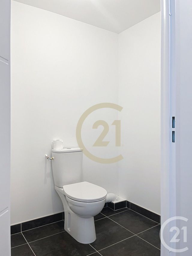 Appartement T2 à louer - 2 pièces - 43.6 m2 - LA BAULE - 44 - PAYS-DE-LOIRE - Century 21 By Ouest