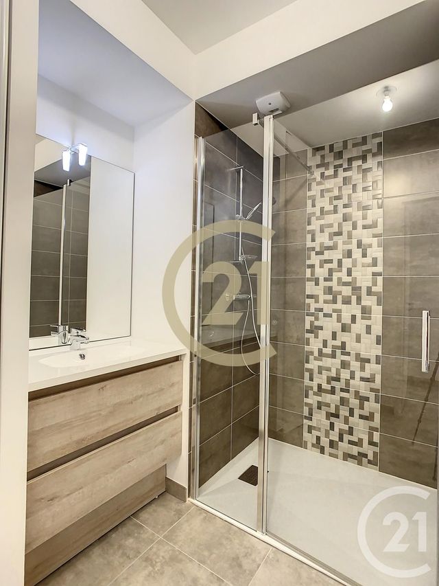 Appartement T2 à louer - 2 pièces - 42.65 m2 - ST NAZAIRE - 44 - PAYS-DE-LOIRE - Century 21 By Ouest
