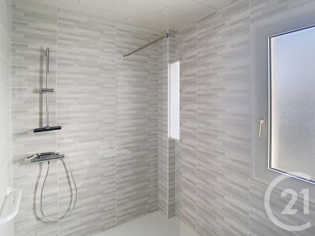 Appartement F3 à vendre - 3 pièces - 71.75 m2 - ST NAZAIRE - 44 - PAYS-DE-LOIRE - Century 21 By Ouest