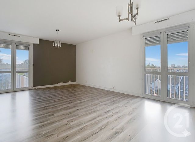 Appartement F3 à vendre - 3 pièces - 71.75 m2 - ST NAZAIRE - 44 - PAYS-DE-LOIRE - Century 21 By Ouest