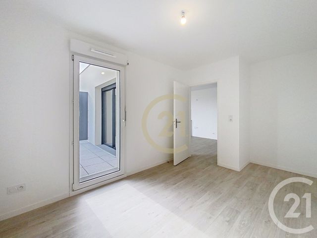 Appartement T2 à louer - 2 pièces - 43.7 m2 - ST NAZAIRE - 44 - PAYS-DE-LOIRE - Century 21 By Ouest