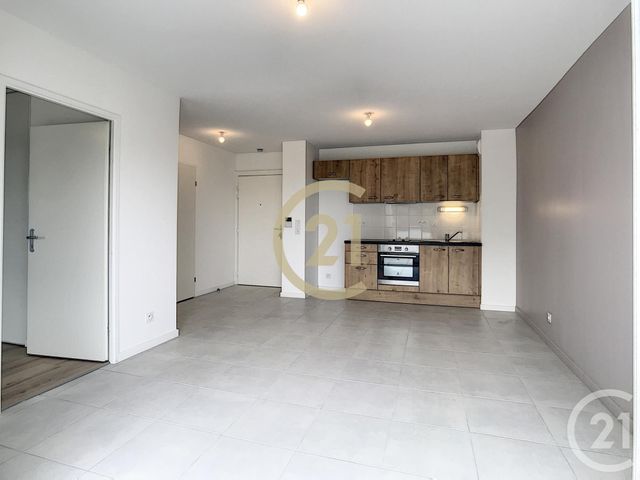 Appartement T2 à louer - 2 pièces - 41.03 m2 - ST NAZAIRE - 44 - PAYS-DE-LOIRE - Century 21 By Ouest