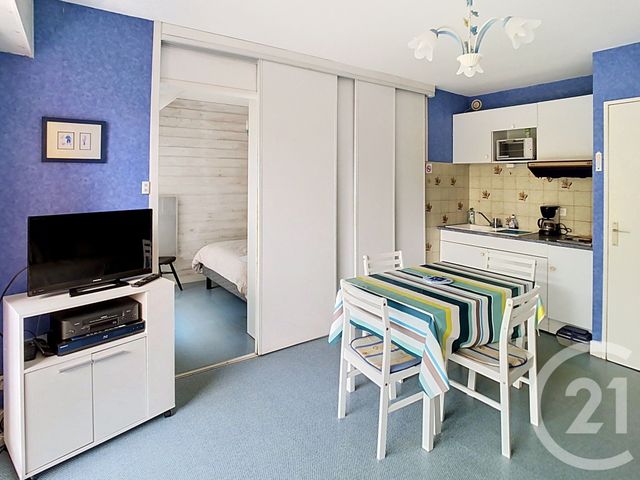 Appartement F1 bis à vendre - 2 pièces - 30.95 m2 - LA BAULE - 44 - PAYS-DE-LOIRE - Century 21 By Ouest