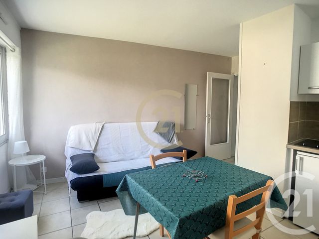 Appartement F1 à louer - 1 pièce - 19.43 m2 - ST NAZAIRE - 44 - PAYS-DE-LOIRE - Century 21 By Ouest