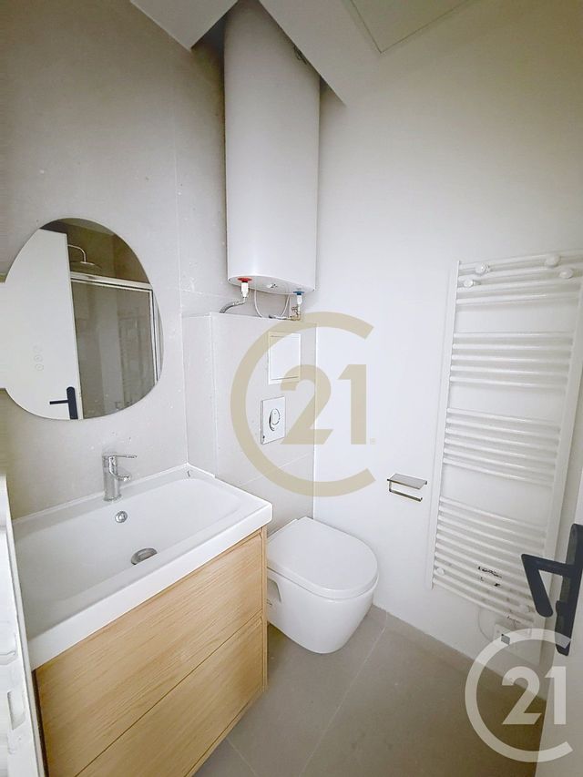 Appartement F1 à vendre - 1 pièce - 22.38 m2 - ST NAZAIRE - 44 - PAYS-DE-LOIRE - Century 21 By Ouest