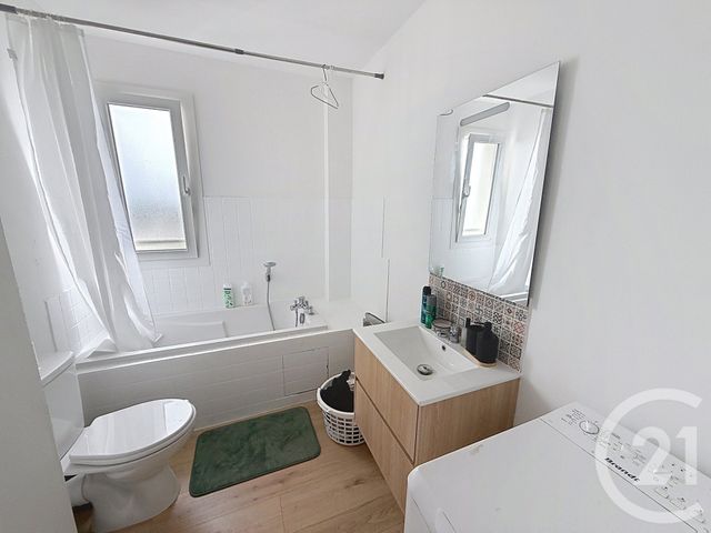Appartement T1 à vendre - 1 pièce - 33.3 m2 - ST NAZAIRE - 44 - PAYS-DE-LOIRE - Century 21 By Ouest