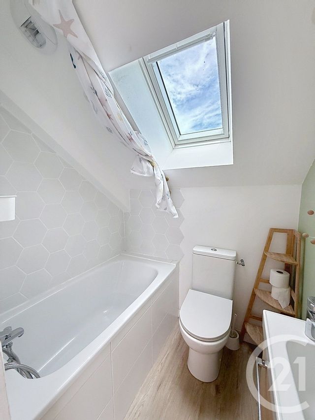 maison à vendre - 6 pièces - 122.0 m2 - ST NAZAIRE - 44 - PAYS-DE-LOIRE - Century 21 By Ouest