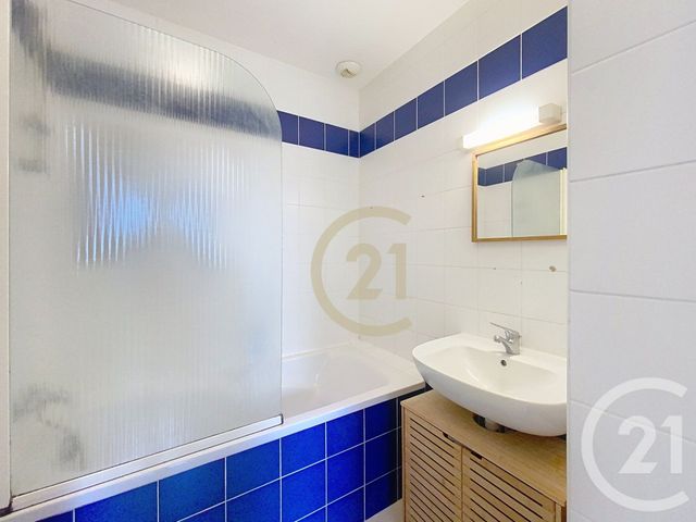 Appartement F3 à louer - 3 pièces - 51.0 m2 - GUERANDE - 44 - PAYS-DE-LOIRE - Century 21 By Ouest
