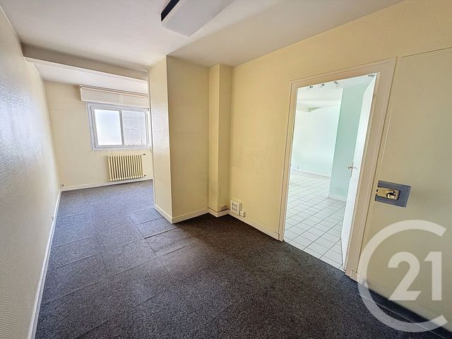 Appartement F3 à vendre - 3 pièces - 70.0 m2 - ST NAZAIRE - 44 - PAYS-DE-LOIRE - Century 21 By Ouest