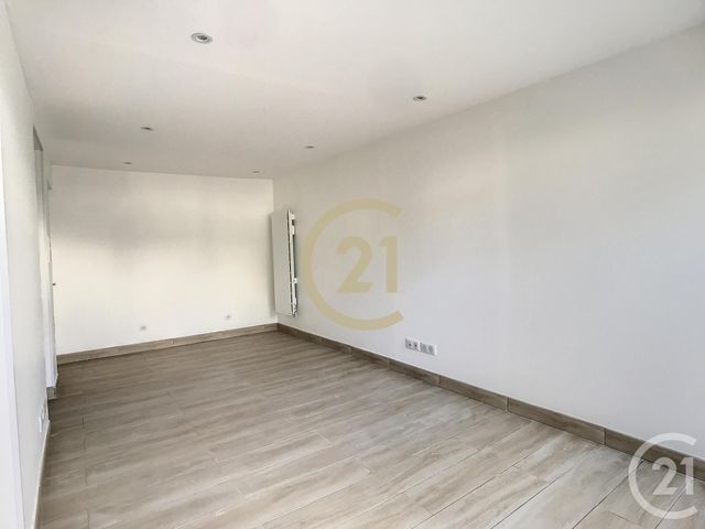 Appartement T3 à louer - 3 pièces - 66.14 m2 - ST NAZAIRE - 44 - PAYS-DE-LOIRE - Century 21 By Ouest